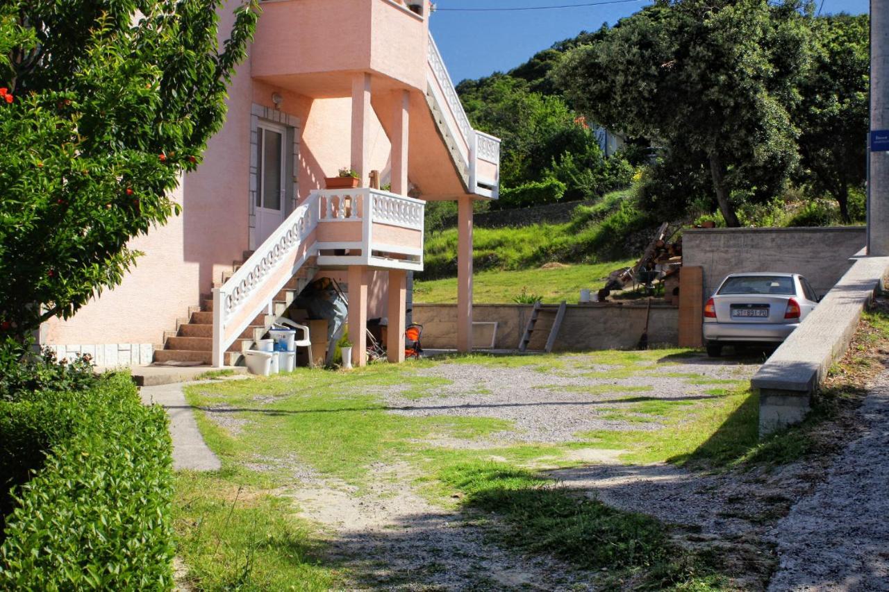 Apartments With A Parking Space Kampor, Rab - 5029 Exterior photo